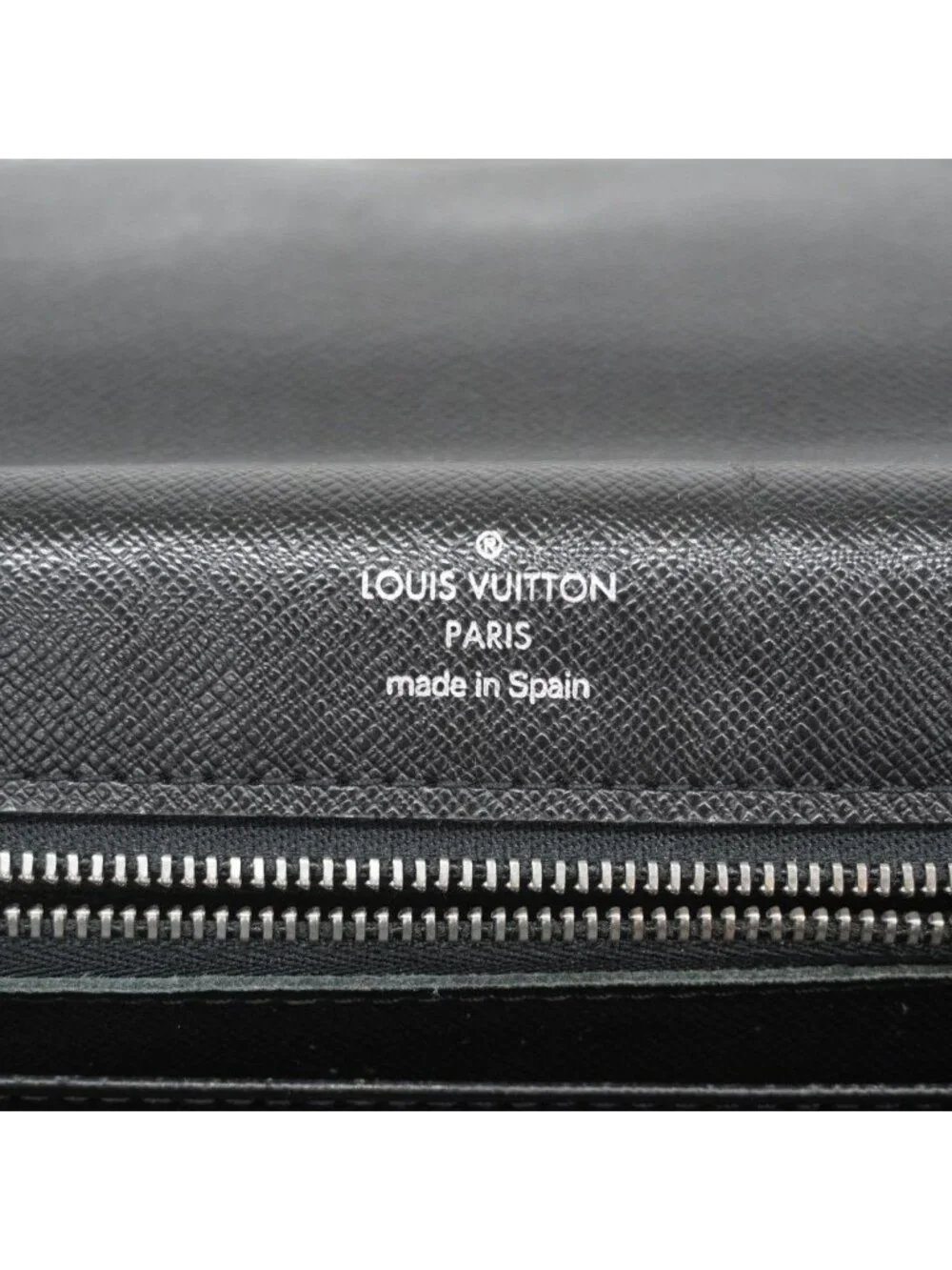 Louis Vuitton Clutch Taiga Selenga Ardoise